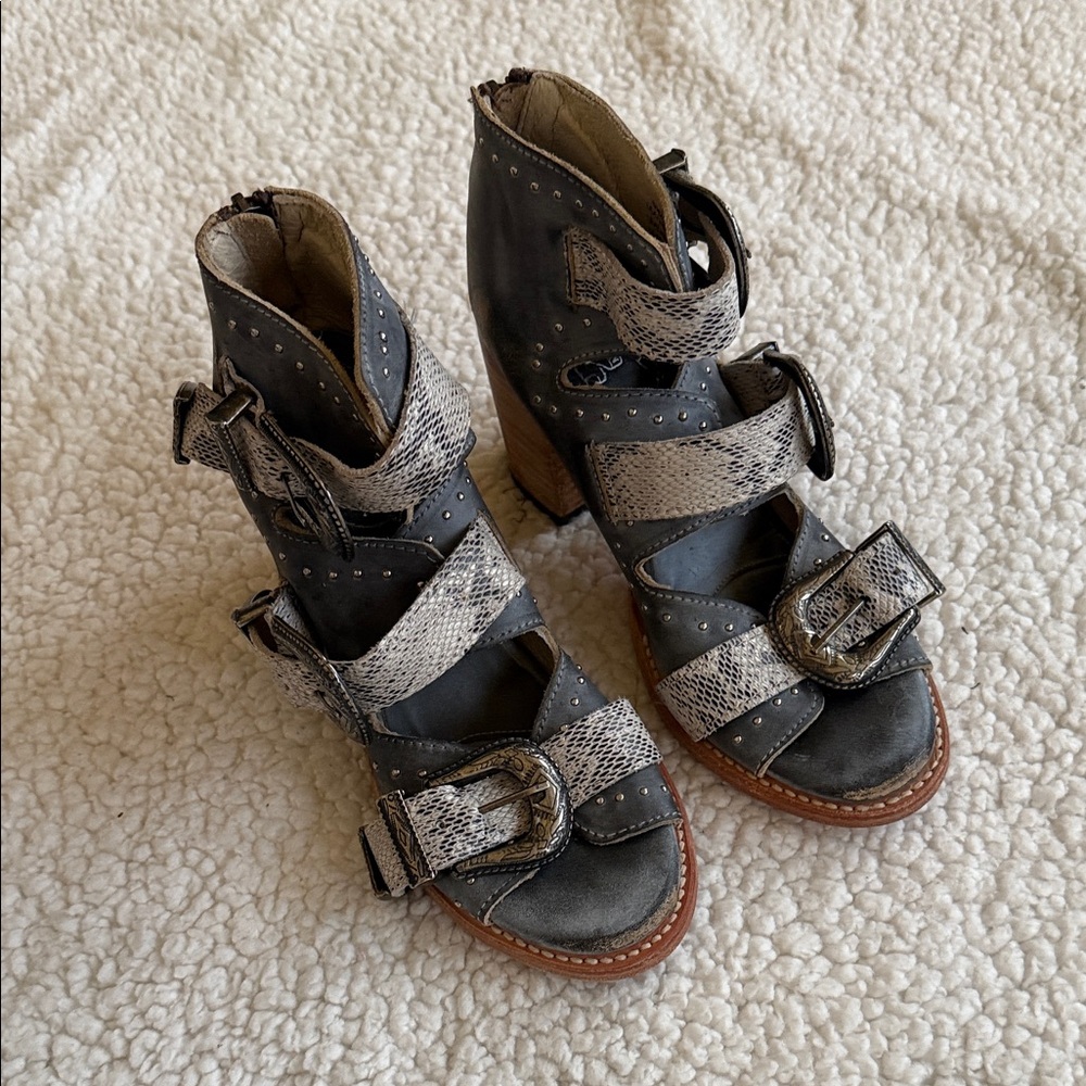 Stylish Freebird Gray and Tan Women's Heeled Sandals Worn once for  a wedding